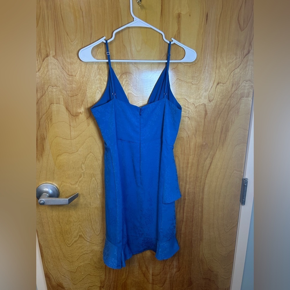 Elegant Blue Ruffle Dress - Picture 2 of 3